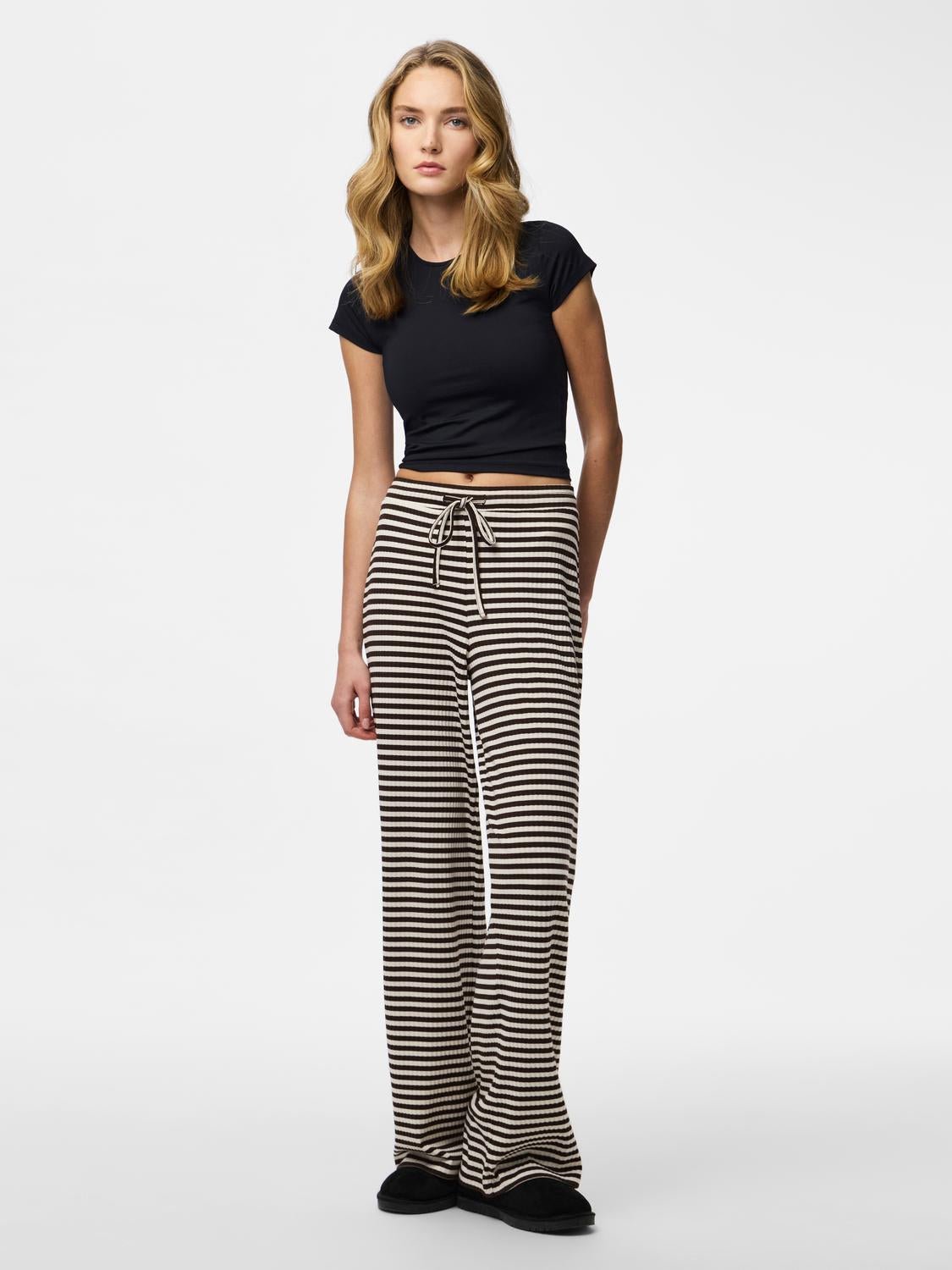 PCLAYA Trousers - Hot Fudge - VERO MODA & VILA Bergvik